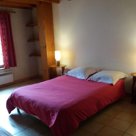 Le Domaine Du Cellier Bed & Breakfast Sézanne Eksteriør bilde