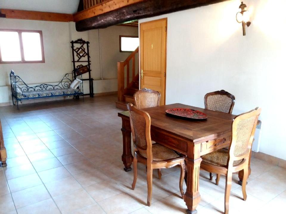 Le Domaine Du Cellier Bed & Breakfast Sézanne Eksteriør bilde